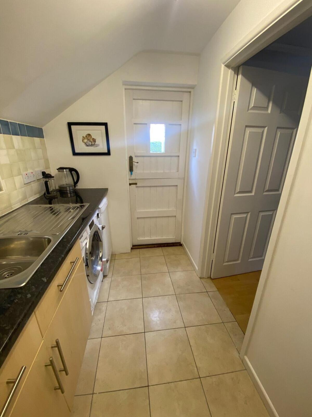 Private Entry Guesthouse Hideaway Hordle Exterior foto