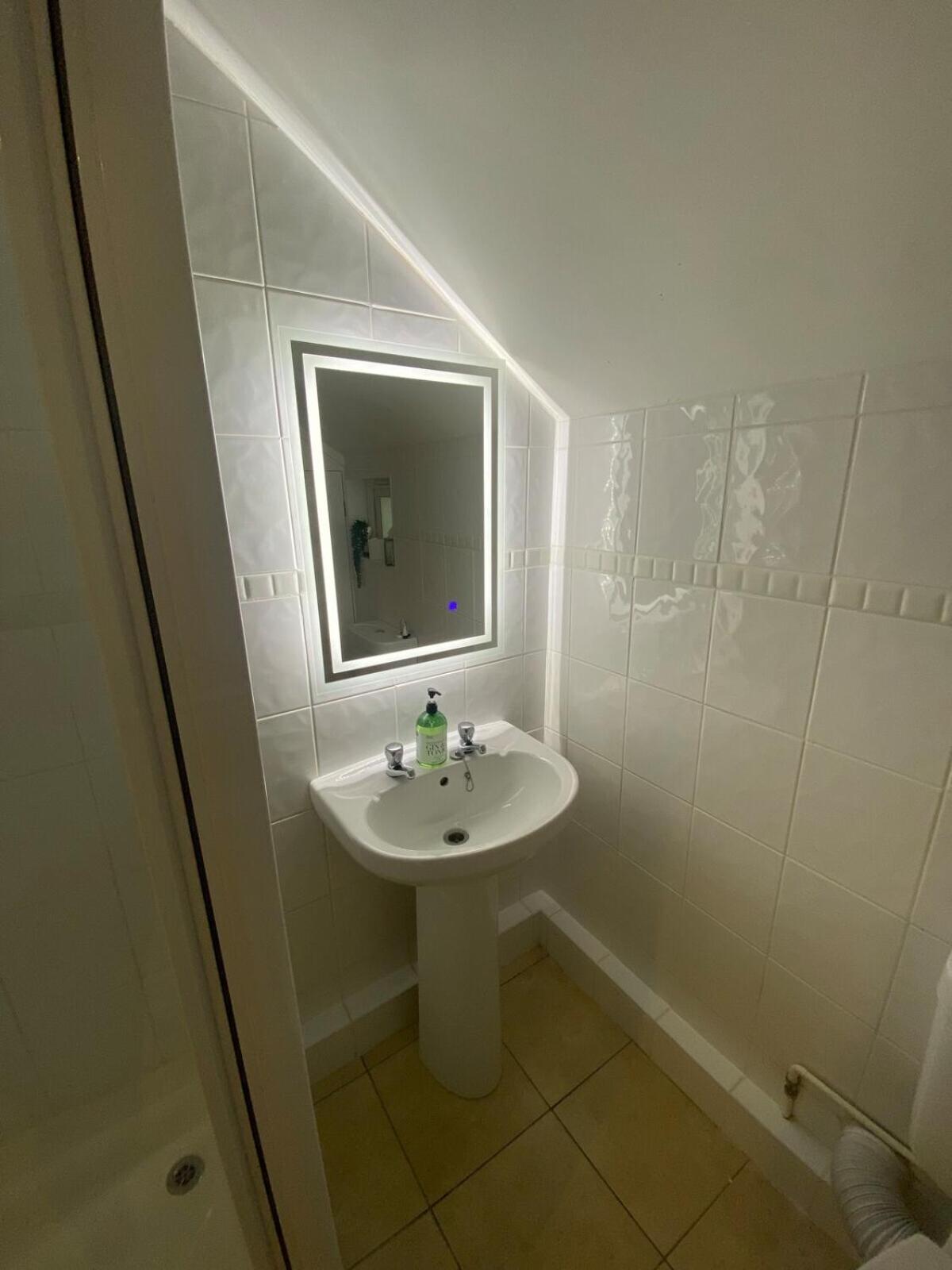 Private Entry Guesthouse Hideaway Hordle Exterior foto
