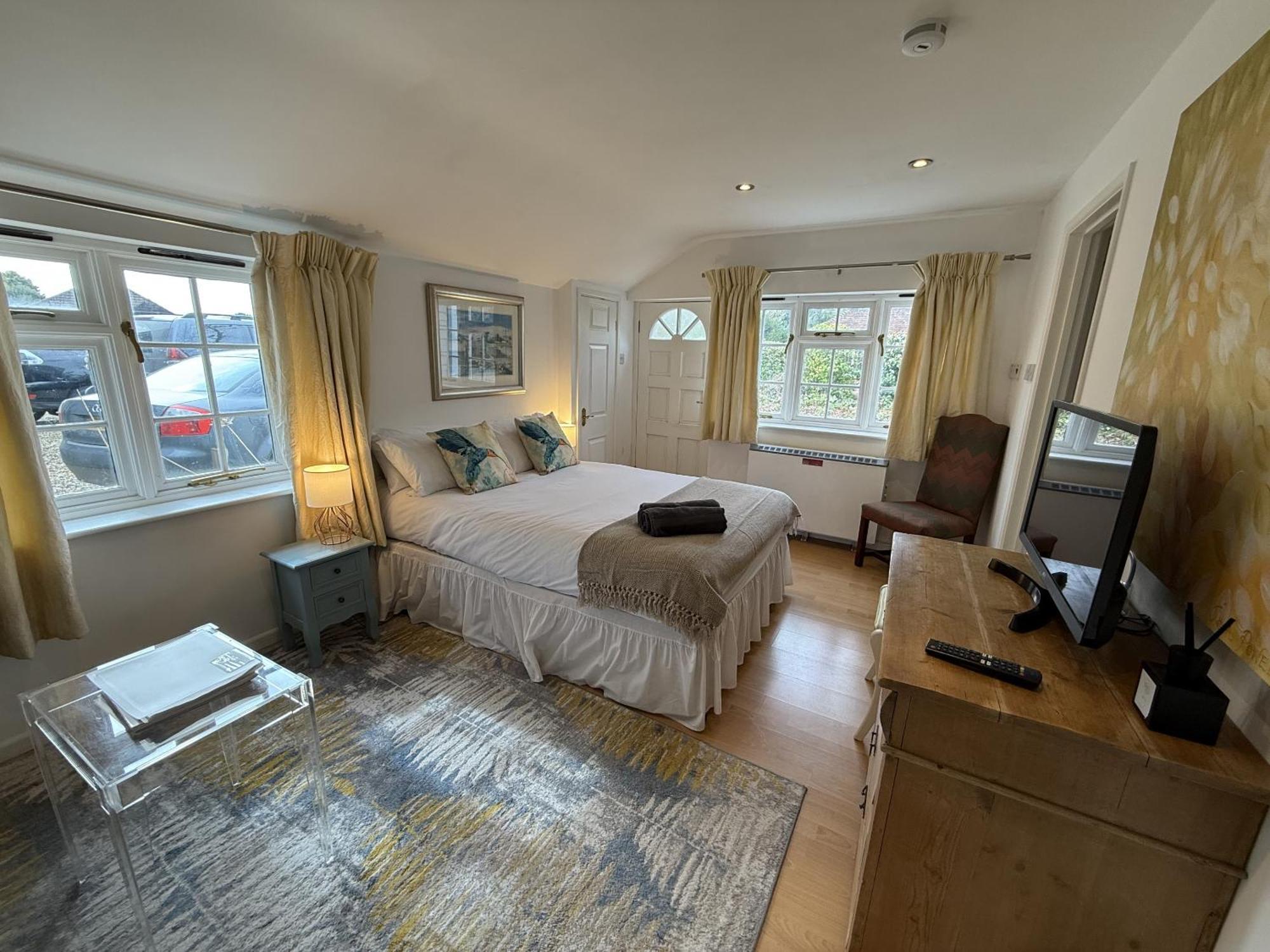 Private Entry Guesthouse Hideaway Hordle Exterior foto