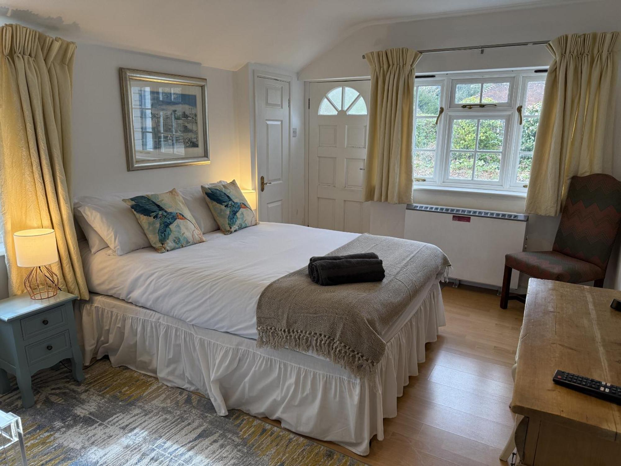 Private Entry Guesthouse Hideaway Hordle Exterior foto